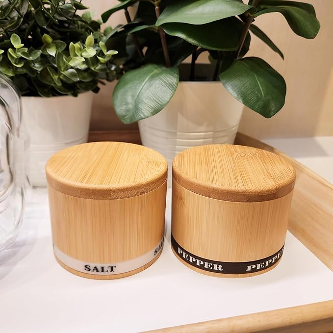 ThougrLyh Salt Box Bamboo Pepper and Salt Container with Swivel Lid and Spoons,Spice Cellar with Mat and Labels,Holder for Seasoning and Small Items,Dual 13 Oz Capacity