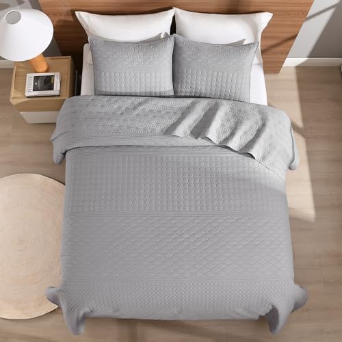 HORIMOTE HOME Grey Queen Size Quilt Set - Soft Microfiber Bedspread with 2 Shams, Lightweight & All-Season Geometric Coverlet for Cozy Bedding - Image 5