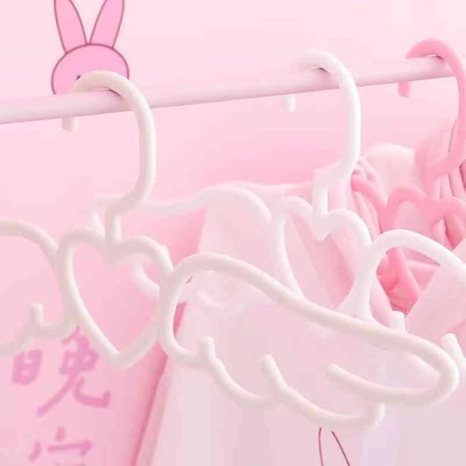 Cute Angel Wing Clothes Hanger - Heart-Shaped Design for Dorm Room - Perfect for Ties, Scarves, and Accessories (5 Pcs)