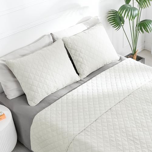 Easy-Going Reversible Quilt Set King, Bedspread with 2 Shams, Ivory/Ivory - Image 2
