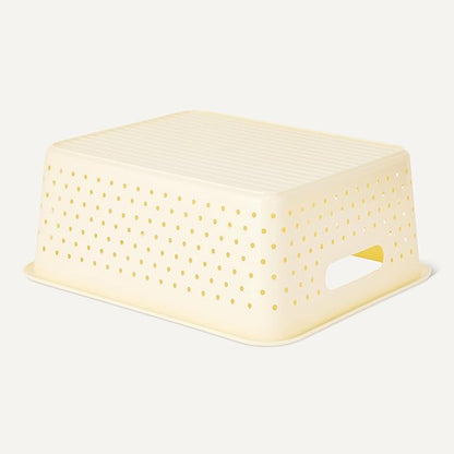 Amazon Basics Decorative BPA-Free Plastic Storage Baskets, 13.66 x 11.34 x 5.39, Ivory, Pack of 4