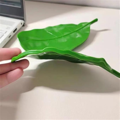 1Pcs Creative Simulated Leaf Soap Box - Bathroom Soap Holder, Ideal for Scented Soaps, Efficient Drainage for Laundry Soap, Elegant Soap Storage Rack (Green)