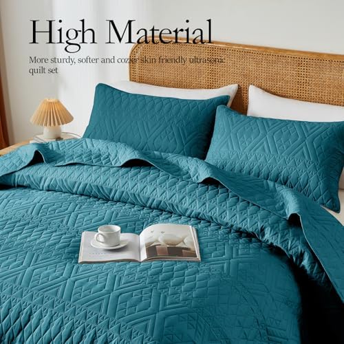 akkialla King/Cal King Quilt Set, Teal Lightweight Microfiber Bedspread Coverlet, Boho Geometric Pattern, Soft All-Season Bedding, 3-Piece (1 Quilt, 2 Pillow Shams) - Image 4