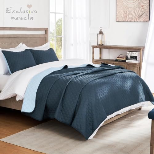 Exclusivo Mezcla Reversible California King Quilt Set, Navy Blue - Image 2