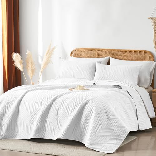 Davulos King Quilt Bedding Set,White Ultrasonic King/Cal King Quilt Set Reversible Microfiber Bedspread,Lightweight Soft Modern Geometric Coverlet Set for All Seasons(1 Quilt,2 Pillow Shams) - Image 2