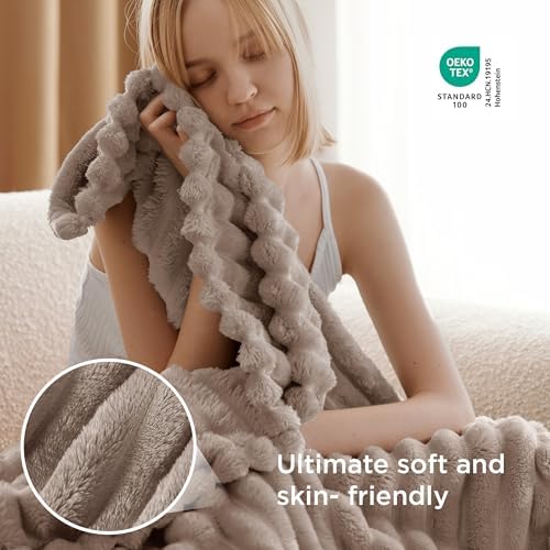 Bedsure Soft Light Brown Throw Blanket for Couch Decor Gifts 50"x70" - Image 4