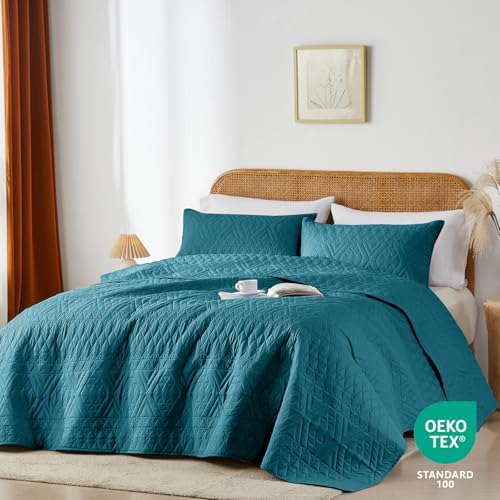 akkialla King/Cal King Quilt Set, Teal Lightweight Microfiber Bedspread Coverlet, Boho Geometric Pattern, Soft All-Season Bedding, 3-Piece (1 Quilt, 2 Pillow Shams) - Image 2