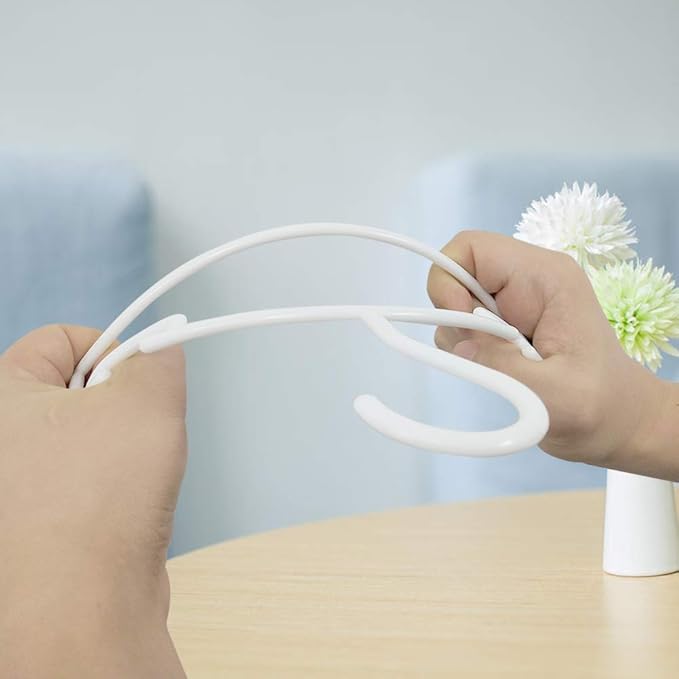 GoodtoU Baby Hangers 100Pack Kids Plastic Baby Clothes Hangers for Closet Small Children Infant Toddler Child, White