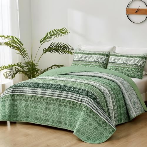 WONGS BEDDING Boho Full Quilt Bedding Set, 3 Pieces Bedspread, Light Green - Image 2