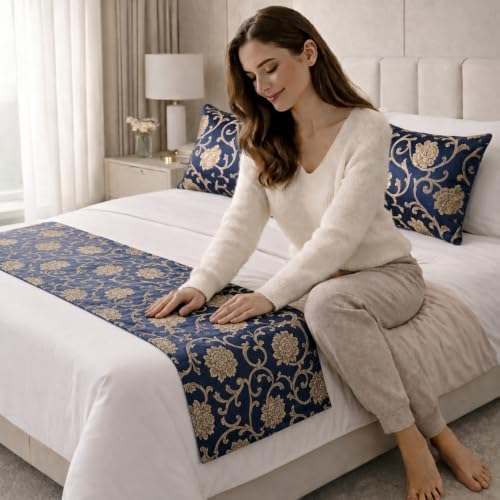 Jacquard Bed Runner Set with 2 Pillow Covers, No Filling, Bedding Decor - Image 5