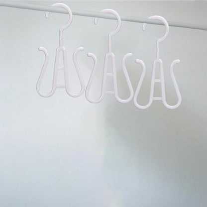 Lurrose 10pcs White Plastic Shoe Hanging Hooks Double-Hook Shoe Organizer for Closet Drying and Storage Space-Saving Holder for Home Use