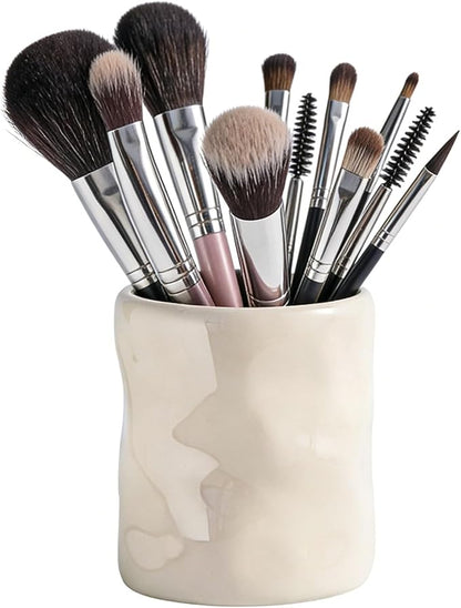 Premium Ceramic Makeup Brush Holder - Weighted & No-Tip Organizer with Easy-Clean Glaze, Vanity Storage for Brushes, Elegant Bathroom & Dresser Tabletop Decor An ideal gift for women (beige)