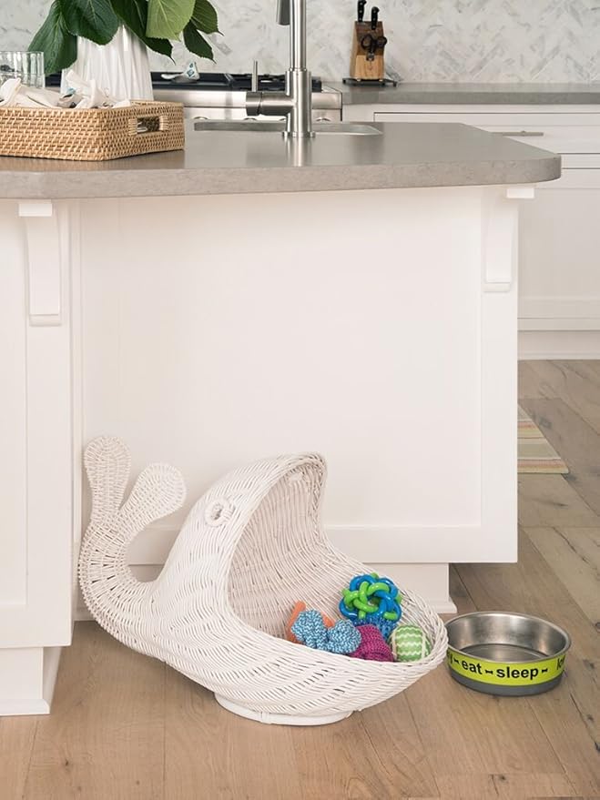 KOUBOO Rattan Whale Storage Basket, Wicker Storage Bin, Whale shaped, Bedroom Basket, Ocean Themed Basket, Home Organizer, White