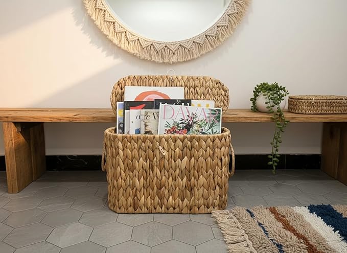 Coeusy Toilet Paper Basket with Lid,Wicker Basket for Bathroom Organizers and Storage,Holds Up to 6 Mega Rolls, Decorative Hand-Woven Rattan Bathroom Decor Accessories,Natural Water Hyacinth