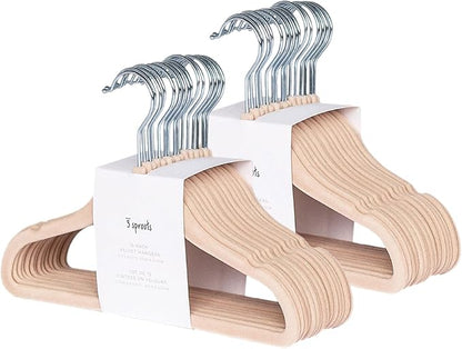 3 Sprouts Velvet Baby Hangers - Non-Slip Hangers for Infant and Toddler Clothes - Slim Space-Saving Design with Nordic Colors for Nursery - 30 Pack - Hazelnut