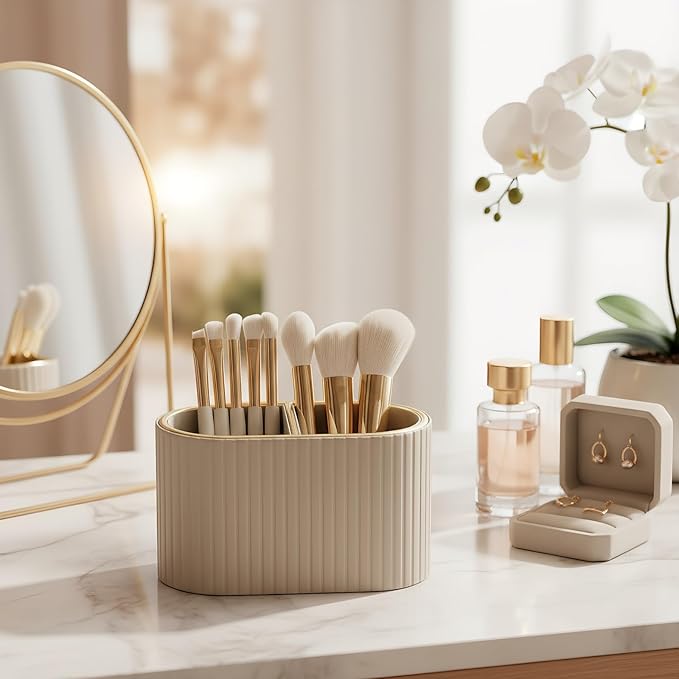 KINGFOM Makeup Brush Holder Organizer with Divider, PU Leather Vanity Brush Holder for Bathroom Countertop & Dressing Table, Cosmetic Desktop Storage Caddy for Makeup Tools Oval, Gift for Women Beige
