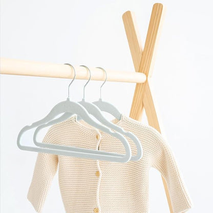 3 Sprouts Velvet Baby Hangers - Non-Slip Hangers for Infant and Toddler Clothes - Slim Space-Saving Design with Nordic Colors for Nursery - 30 Pack - Blue