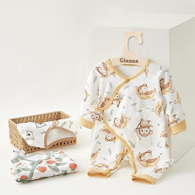 10Pcs Personalized Baby Hangers with Name, Custom Handcrafted Wooden Kids Hanger with Name, Non Slip Hangers for Gift for Teen, Boy, Girl (10Pcs)