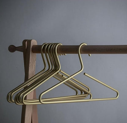 Premium Matte Gold Aluminum Coat Hangers 100 Piece Set, 16.5” Extra Smooth & Durable Metal Shirt Dress Hanger,Aluminum Alloy Hanger,Clothing Support,Clothing Hang