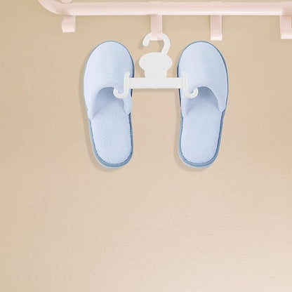 BESPORTBLE 20pcs Hanging Shoe Organizer Hooks Plastic Slipper Hanger for Sandals and Thong Sandals Space-saving Retail Display Holder for Small Shoe Storage and Closet Organization