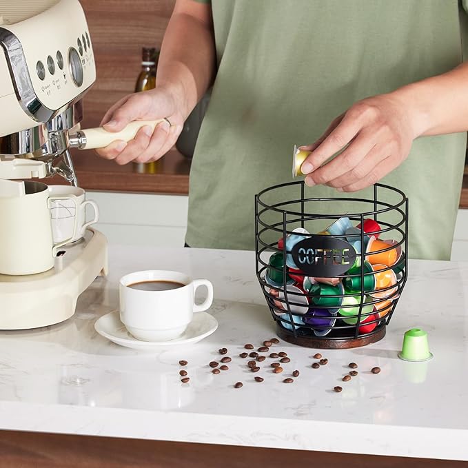 Yangbaga 1pcs Coffee Pod Holder - Large Capacity Black Wire K-Cup Holder With Wooden Base, Modern Basket Bar Decor for Station,Coffee Pods & Capsules, Fruit Snack Storage