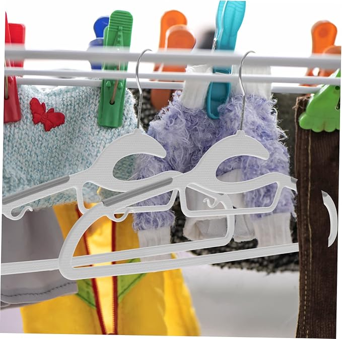 Unomor 10pcs Extra Wide Plastic Clothes Hangers Non-Slip Heavy Duty Hangers for Adults Space-Saving Wardrobe Organizer for Sweaters Suits and Dresses