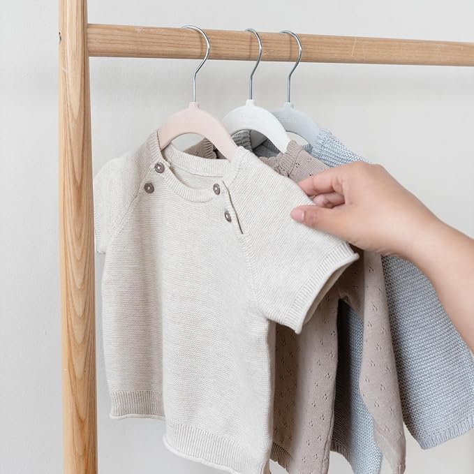 3 Sprouts Velvet Baby Hangers - Non-Slip Hangers for Infant and Toddler Clothes - Slim Space-Saving Design with Nordic Colors for Nursery - 30 Pack - Assorted Cream, Grey, Hazelnut