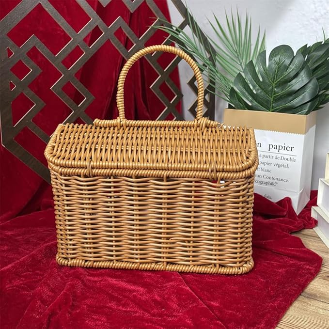 Rattan House Shape Storage Basket with Lid, Small Doll House, Decorative Hand Woven Shelf Organizer with Handle, Natural Harvest Wicker Basket for Picnics, Organizing, Storage (B, 1)