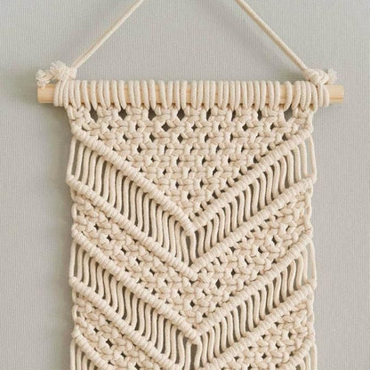 Macrame Cap Holder, Boho Hats Organizer for Baseball Caps, Hand Woven Hats Display Organizer Over Door, Hat Rack for Wall Home Hanging Decoration (Beige 35in)