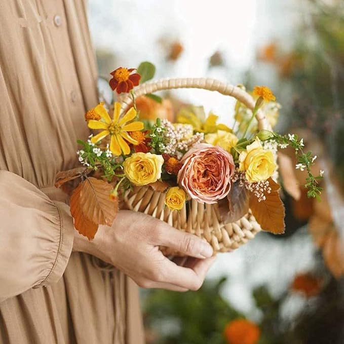 Fofetbfo 2PCS Half-moon Mini Straw Rattan Baskets, Hand-woven Flower Basket with Handle, Retro Storage Containers, Khaki