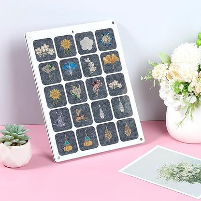 Acrylic Pin Display Board, Clear Acrylic Pin Collection Display Organizer, Pin Storage Display, Hold Up to 40 Pins Holder Display, Enamel Pin Holder for Brooches Enamel Pins