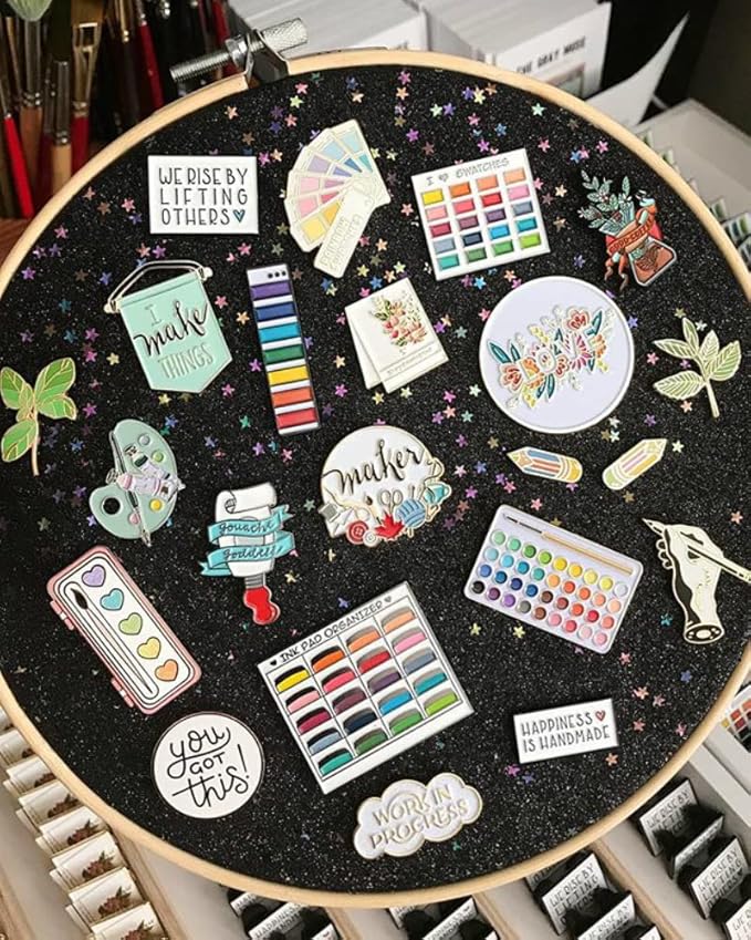 Round Badge Brooch Display Wall Hanging Pin Display Glitter Board Jewelry Storage Pin Collection Banner with Bamboo Hoop for Enamel Pins Buttons and Labels (Black-Faux Leather)