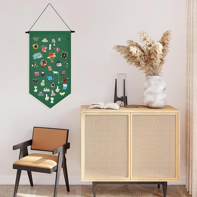 Winmany Wall Hanging Brooch Jewelry Storage Case Canvas Display Stand Enamel Pin Display Banner Holder Earrings Necklace Glitter Pin Collection Organizer (Green)