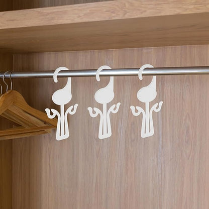 Alipis 20pcs Hanging Shoe Organizer Hooks Multi-Functional Plastic Display Hanger for Home and Retail Use for Sandals and Slippers Space-Saving Design