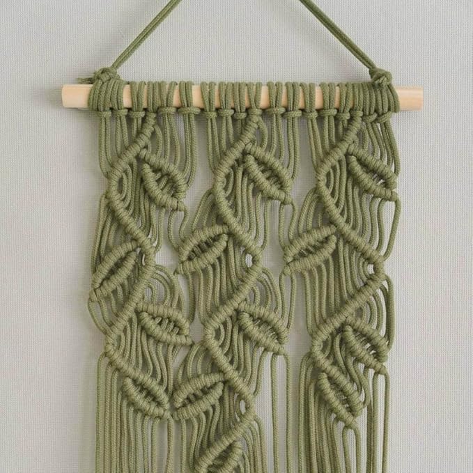 Macrame Cap Holder, Boho Hats Organizer for Baseball Caps, Hand Woven Hats Display Organizer Over Door, Hat Rack for Wall Home Hanging Decoration (Green 39in)