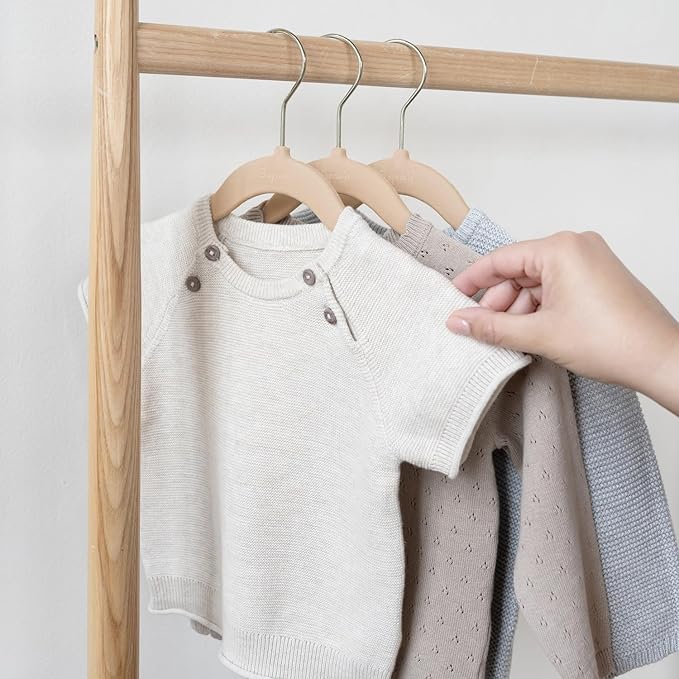 3 Sprouts Velvet Baby Hangers - Non-Slip Hangers for Infant and Toddler Clothes - Slim Space-Saving Design with Nordic Colors for Nursery - 30 Pack - Hazelnut