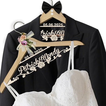 Custom Wedding Dress Hanger for Bride Personalized Wedding Hangers with Name Wedding Date Customized Honor Maid Doctor Graduation Dress Hanger