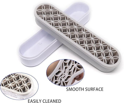 1Pcs Silicone Makeup Brush Holder Stand Light Grey Make Up Brush Organizers Makeup Brushes Holder Organizer for Painting Pen Brushes Nail Clippers Drill Pens Ruler Sewing Craft Tools