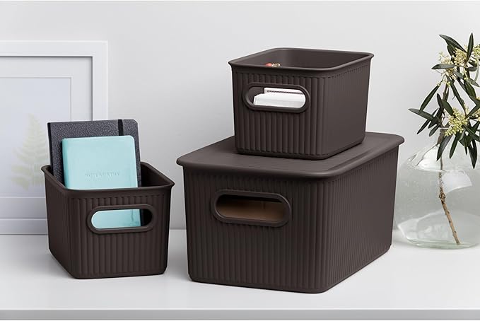 Decorative Plastic Basket Lidded Home Storage Bins Organizer Baskets, Medium Brown (1 Pack - 5 Liter) Stackable Container Box, for Organizing Closet Storage Bins for Shelves - Ribbed Collection