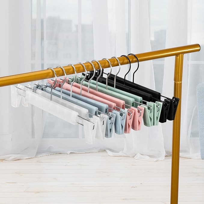 10 Pack Skirt Hangers, PantsHangers with Clips，360 ° Swivel Hooks Space Saving Hangers for Pants, Skirts, Clothes, Jeans，Pink