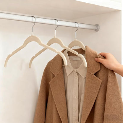 30 Pack Premium Velvet Shirt Hangers, Non-Slip Slim Flocked Felt Hangers, Space-Saving Coat Hanger with 360° Swivel Hook for Sweaters, Tops, Blouses, Strappy Dresses