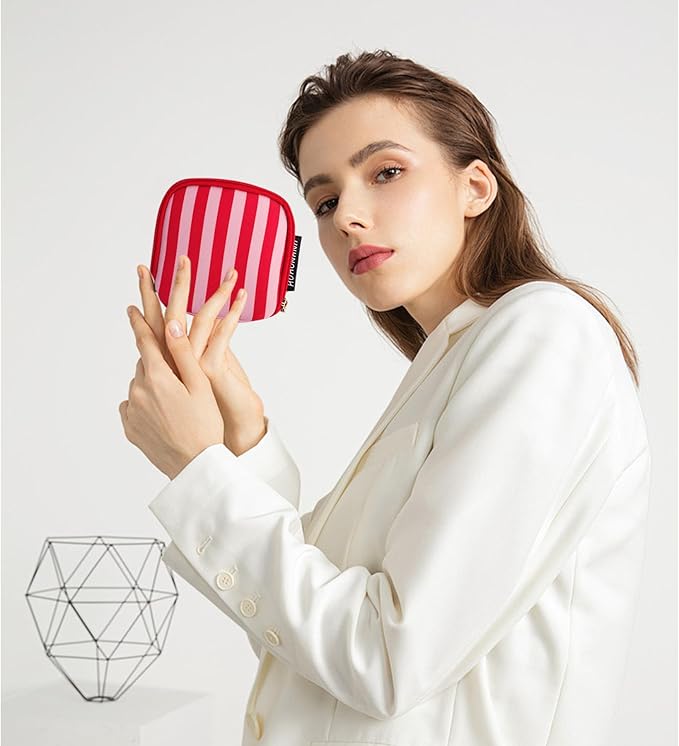 Travel Jewelry Case Small Jewelry Organizer Purse Jewelry Bag Women Gifts Jewelry Purse for Bracelet Rings Earring Necklace