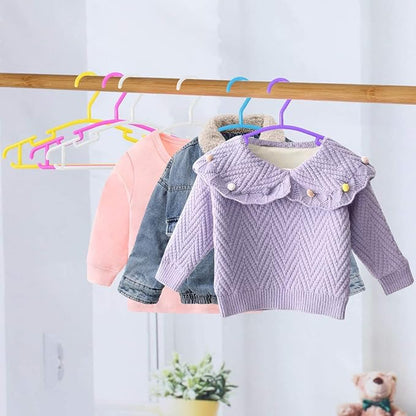 GoodtoU Baby Hangers, 100 Pack Kids Plastic Hangers for Small Childrens Baby Clothes Infant Child Nursery Closet Organization