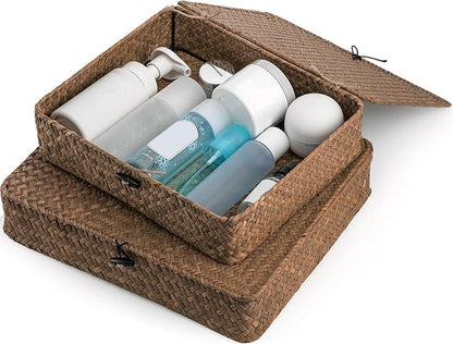 Elsjoy 2 Pack Flat Wicker Woven Storage Bins with Lid and Wood Toggle, Natural Handmade Seagrass Basket Set, Rattan Organizer Bins for Shelf, Closet, Bedroom