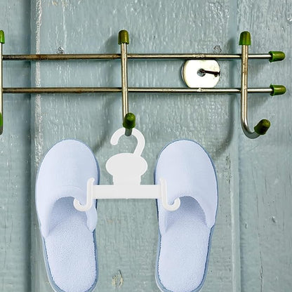 BESPORTBLE 20pcs Hanging Shoe Organizer Hooks Plastic Slipper Hanger for Sandals and Thong Sandals Space-saving Retail Display Holder for Small Shoe Storage and Closet Organization