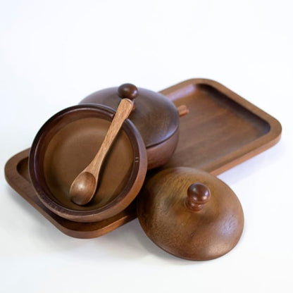 Berghoff Acacia Wood 7Pc Spice Jar Set, Display Tray 10" x 5.12" x 93.5", Elegant Design, Durable, Resusable, Pre-seasoned With Vegetable Oil, Brown