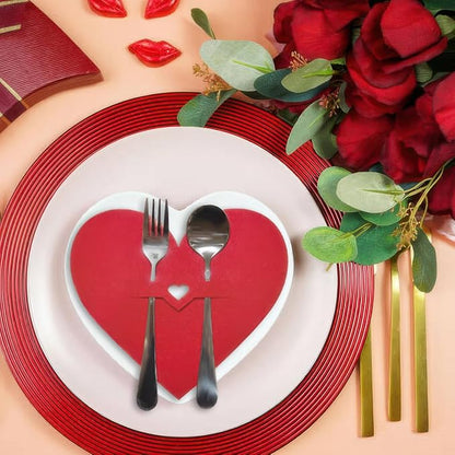16 Pcs Valentine's Day Red Heart Flatware Holder Felt Cutlery Bag Valentine Tableware Cover Silverware Holder Pockets Dinner Knife Fork Covers for Birthday Mother's Day Party Table Setting Decor