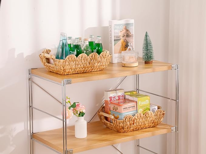 Coeusy Small Wicker Basket 2 Pack,Scalloped Basket for Organizing and Decor,Natural Water Hyacinth Storage Baskets with Wooden Handles for Gifts,Snack,Shelves