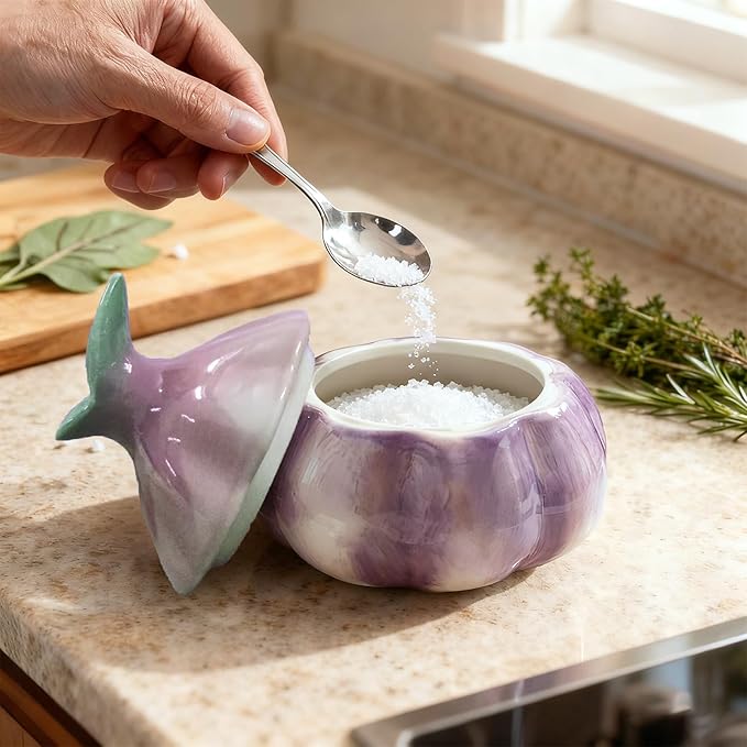 Garlic Shaped Ceramic Salt Cellar with Lid, Spices Storage Container, Coffee, Sugar, Spices and Candies, Salt Containers for Countertop, 1 Piece