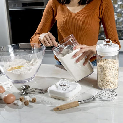 Felli Flip Tite Storage Container with Built-In Spoon & Airtight Lid 5” Large-M Ring Flip Top, Stackable Acrylic Canister for Sugar Flour Powder, Kitchen Pantry Organizer (1.8qt), 2 spoons